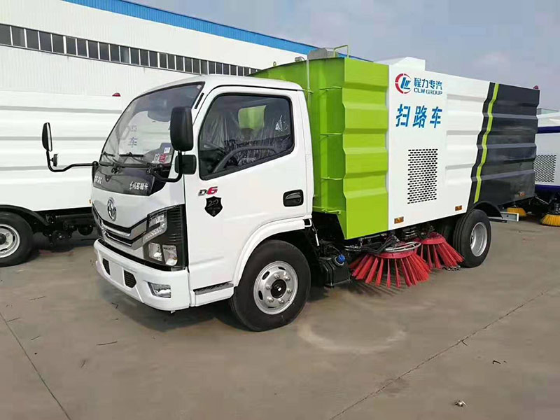 國(guó)六東風(fēng)利卡掃路車(chē)