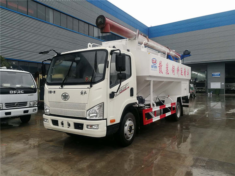 國(guó)六解放J6F散裝飼料運(yùn)輸車(chē)