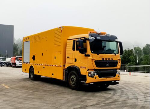 程力重汽救險(xiǎn)車(chē)